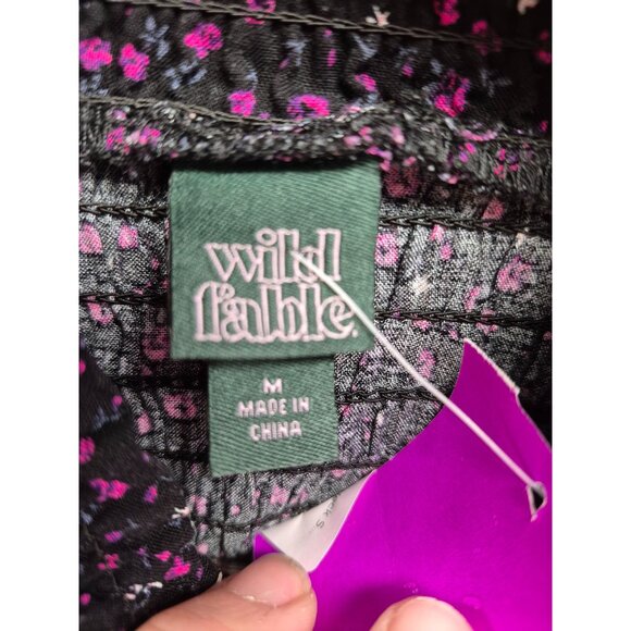 Women's Long-Sleeve High-Neck Blouse Size Medium - Picture 6 of 7